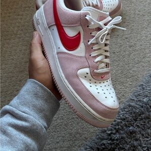 Nike AF1 ‘07 QS Valentines Day